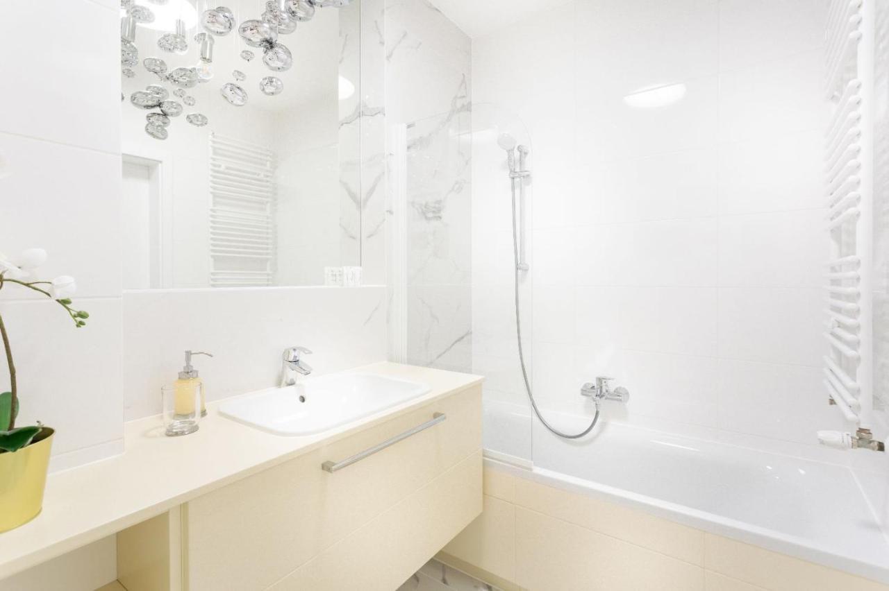 Apartamenty Gasiorowskich 4 Poznan Ngoại thất bức ảnh